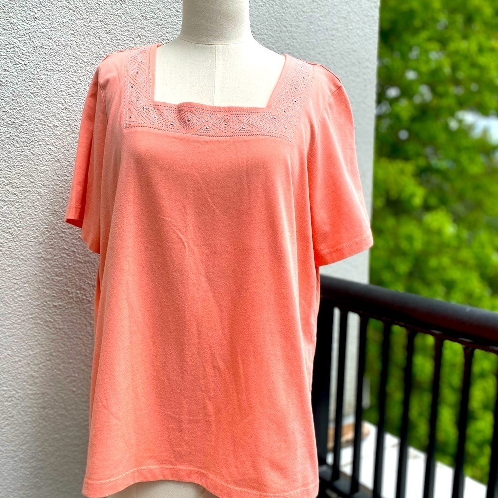 Vintage Peach Square Neck rhinestone trim short sleeve Tshirt size large
